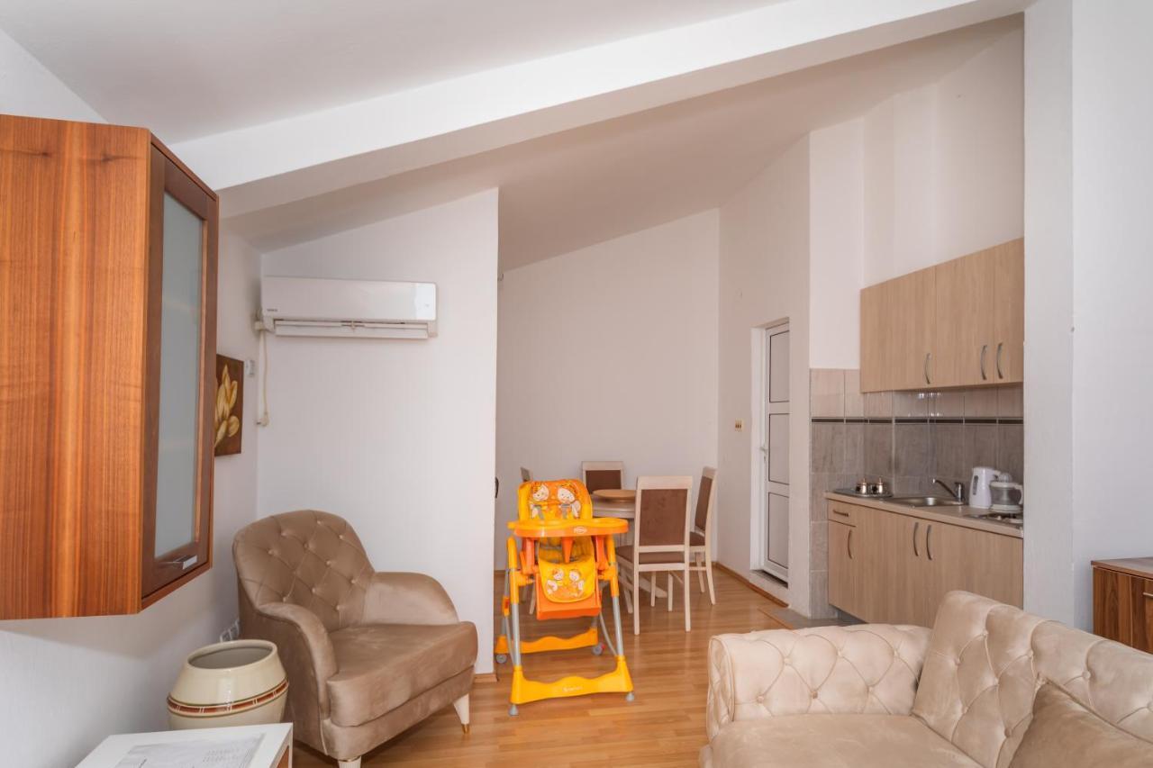 Apartman Sara Бар Екстер'єр фото